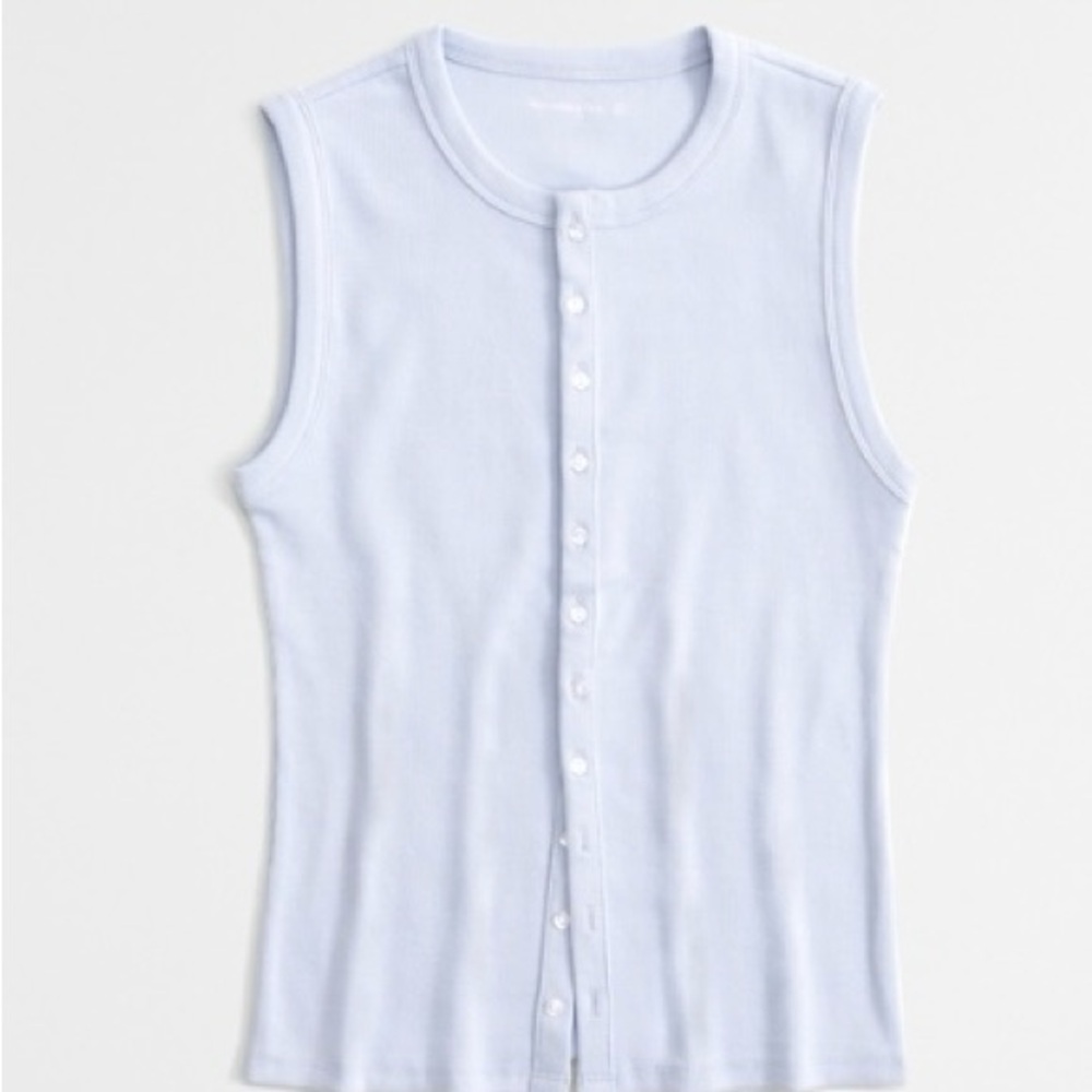 Abercrombie & Fitch Ribbed Crew Button Up Top